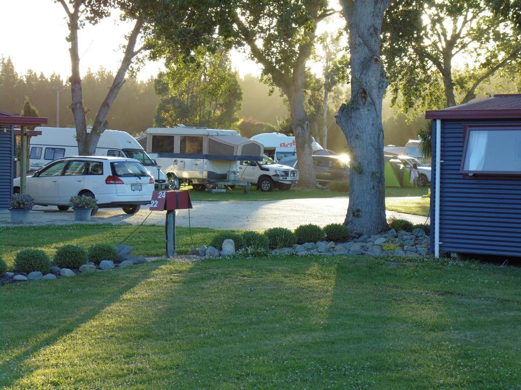 Glenavys Waitaki River Motor Camp Exterior photo